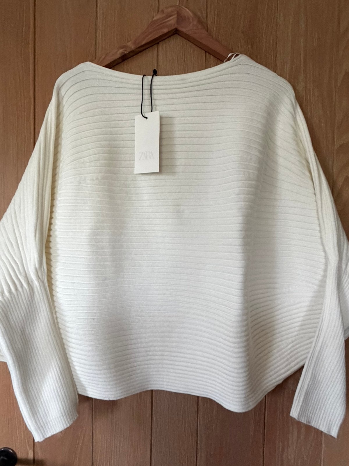 Schitterende trui met wijde mouwen Zara maat large., Kleding | Dames, Truien en Vesten, Ophalen of Verzenden, Nieuw, Maat 42/44 (L)