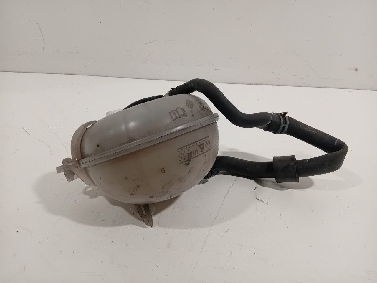 Koelvloeistof reservoir Volkswagen Golf, Onderdelen@venauto.nl, Van der Ven Autorecycling B.V., Gebruikt, Ettenseweg 76, 4706 PB Roosendaal, The Netherlands