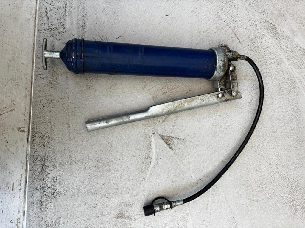Lincoln Pistol Grease Gun, Ophalen