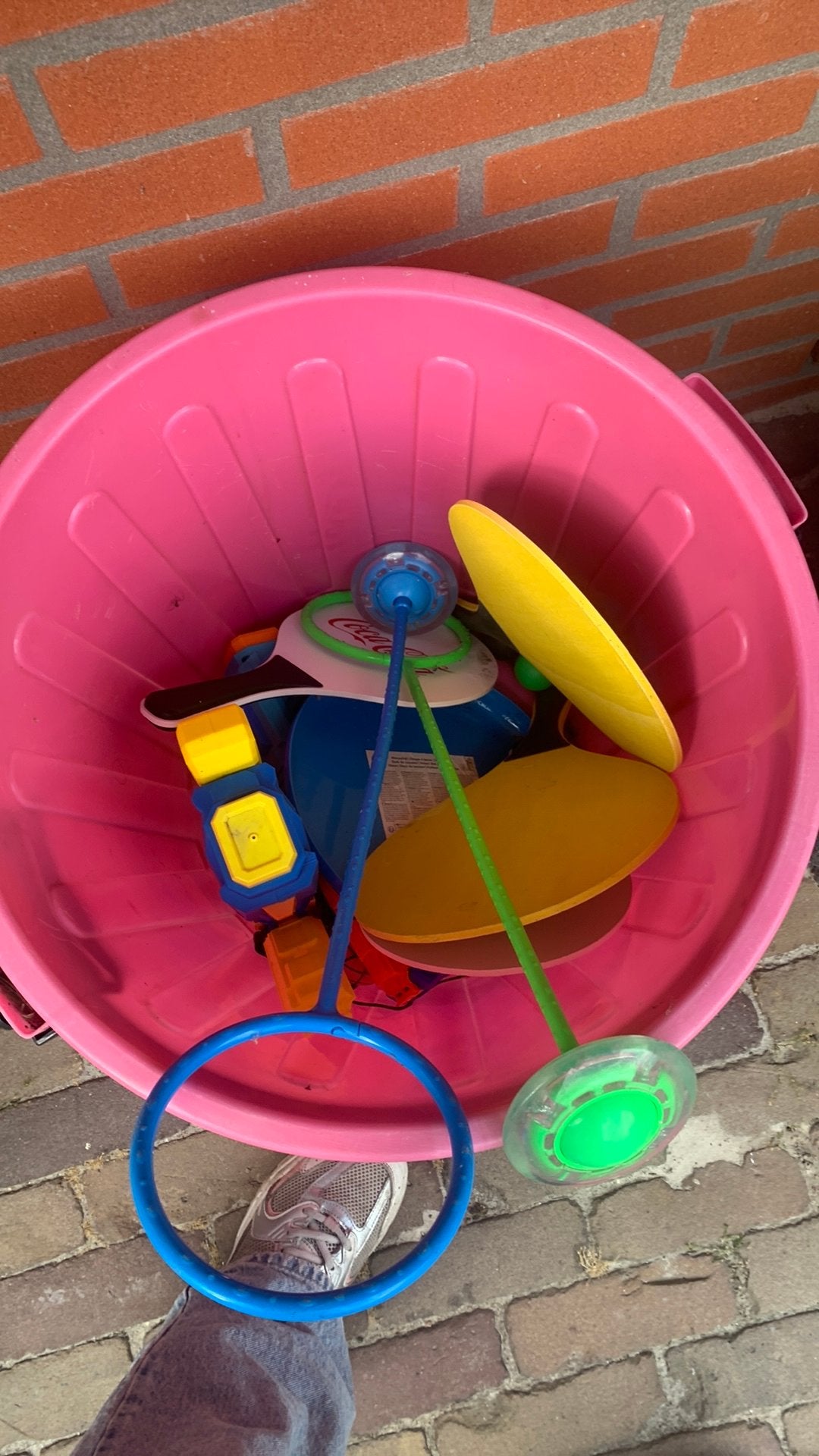 Roze bak met spul erin, Ophalen of Verzenden, Gebruikt
