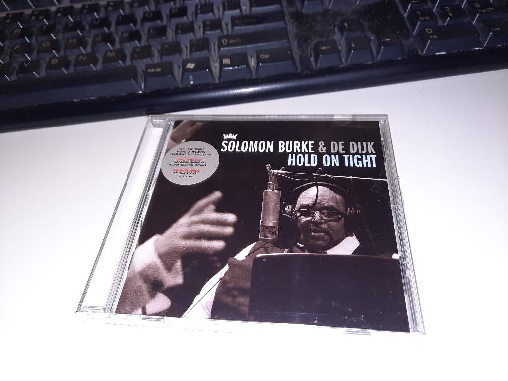 CD Solomon Burke & De Dijk – Hold On Tight, Ophalen, Zo goed als nieuw
