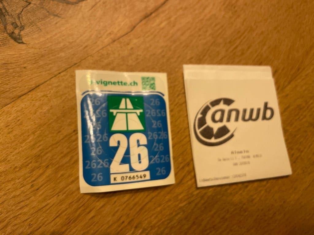 Zwitserland Vignette Sticker + aankoopbewijs bon, Tickets en Kaartjes, Autovignetten, Drie personen of meer