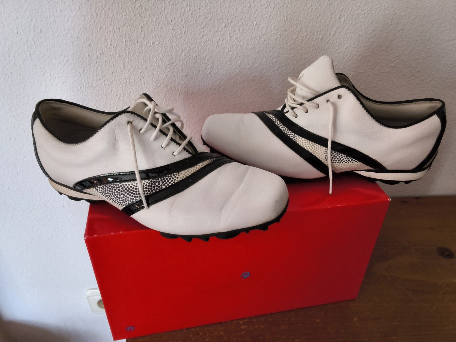 FOOTJOY PRACHTIGE DAMES GOLFSCHOEN MAAT 38.5, Ophalen, Zo goed als nieuw, Schoenen