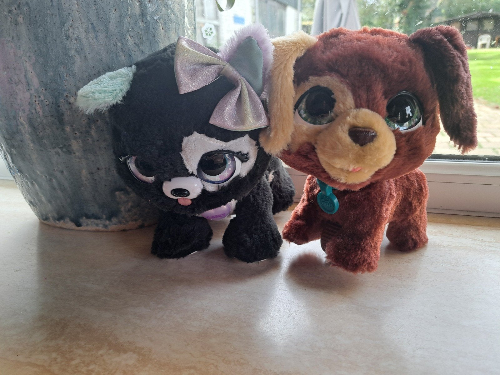FurReal Friends interactieve puppy's - Casey en Fuzzalots, Overige merken, Zo goed als nieuw, Middelgroot (20 tot 80 cm), Meerkleurig