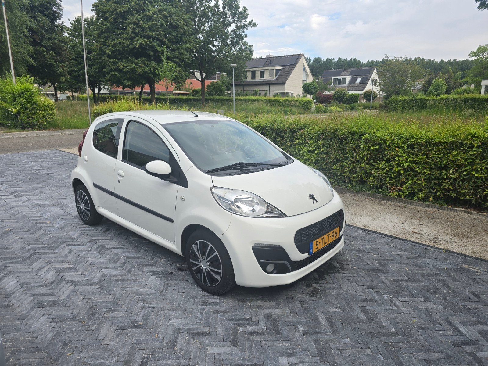 Energiezuinige Peugeot 107 met Android Car Kit en airco, Auto's, Peugeot, Particulier, Benzine, B, Hatchback, Handgeschakeld, Origineel Nederlands