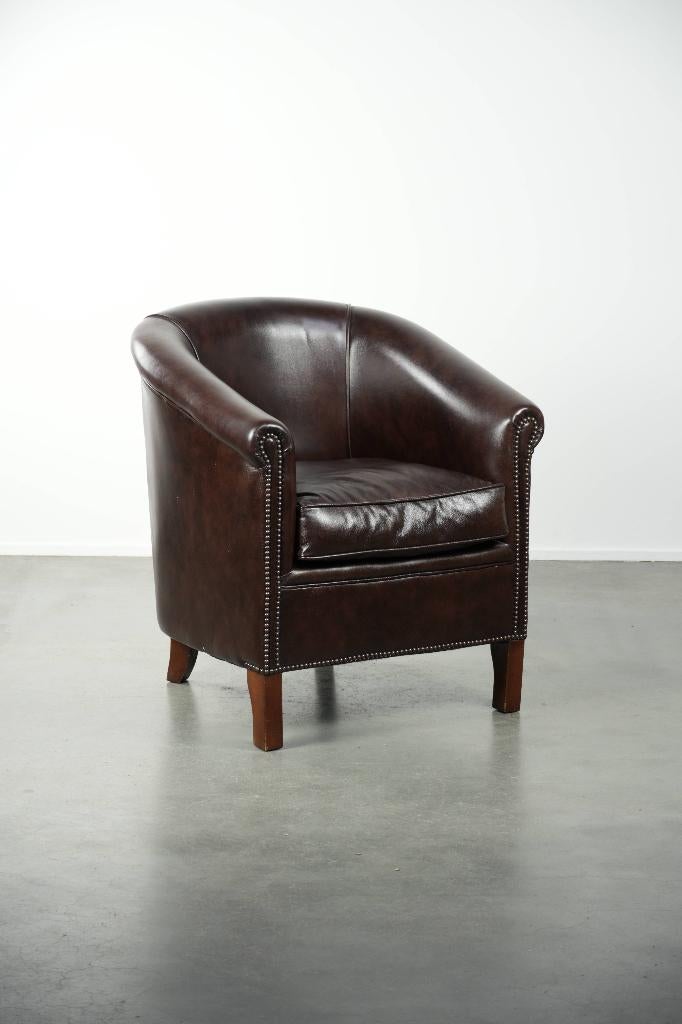Tijdloze donkere rundleren clubfauteuil  in Engelse stijl, Ophalen, Klassiek, Engels, Gebruikt, .