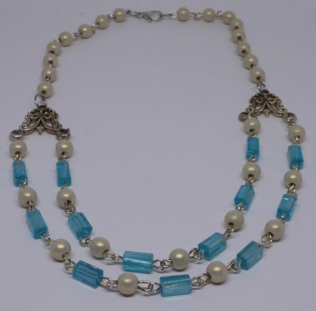 Leuke ketting met laagjes in blauw en ecru, Ophalen of Verzenden, Nieuw, Blauw, Overige materialen