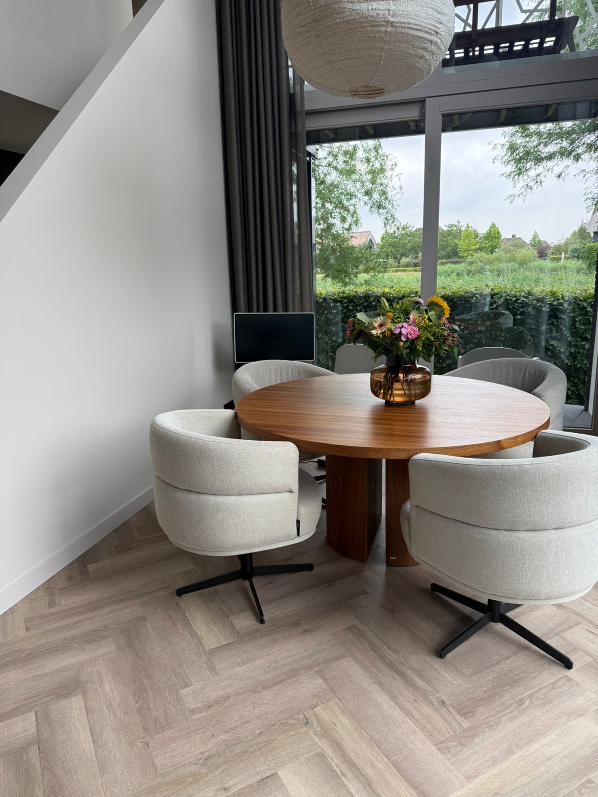 Kave Home ronde eettafel Nealy 150cm, Ophalen, Zo goed als nieuw, Rond, 100 tot 150 cm