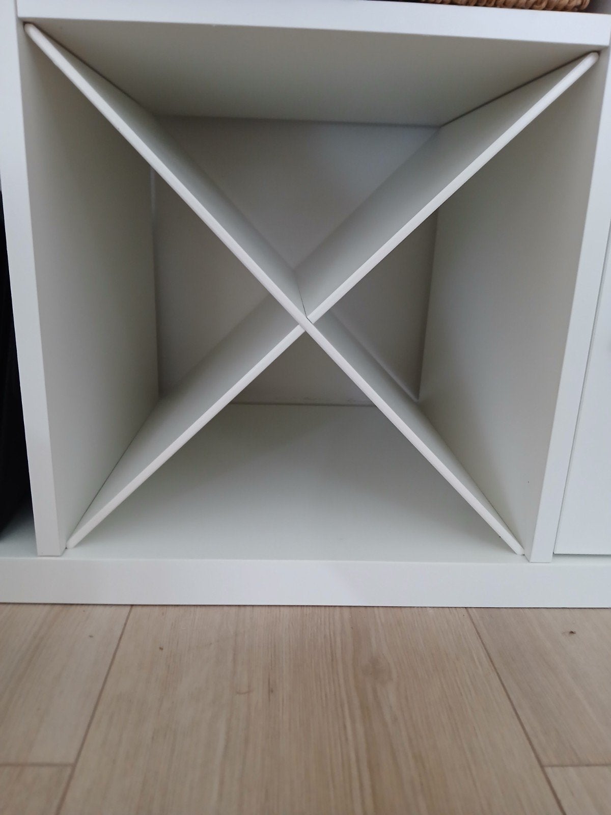 Wijnrek wit - IKEA Kallax insert, Huis en Inrichting, Ophalen, Zo goed als nieuw