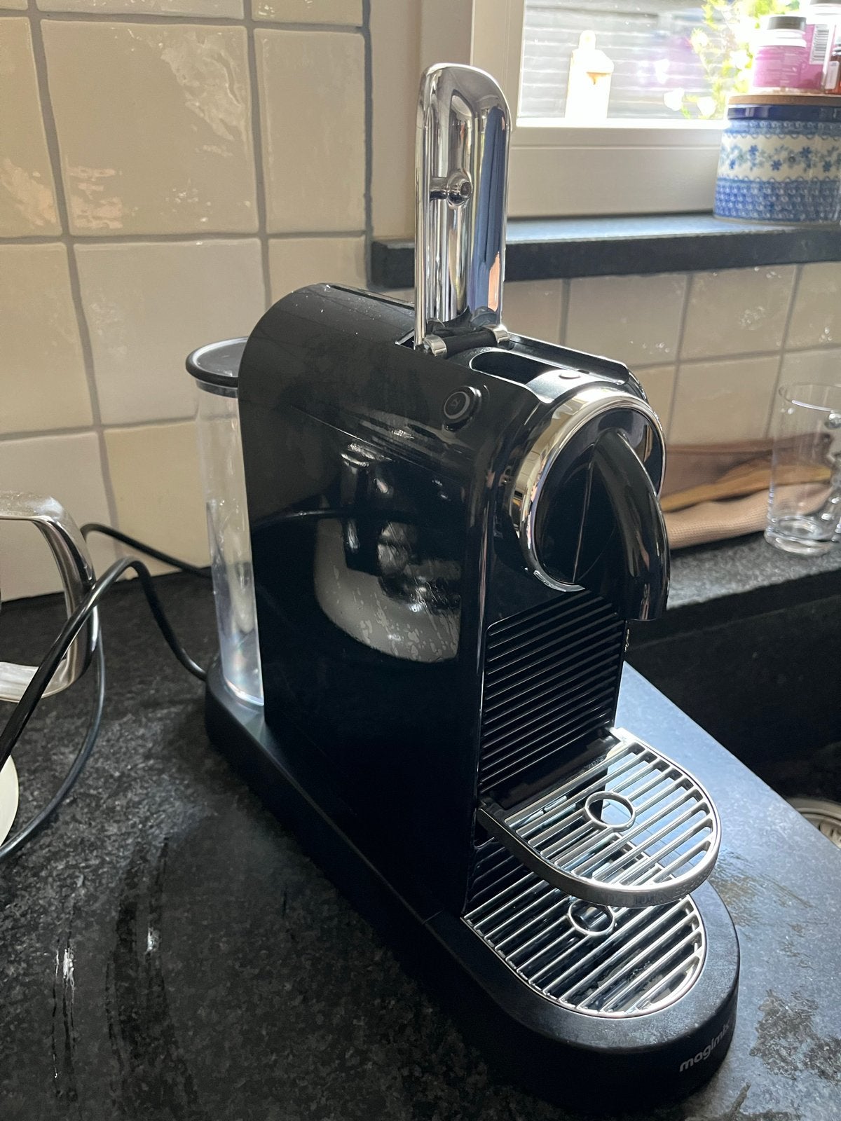Nespresso Citiz koffiezetapparaat zwart