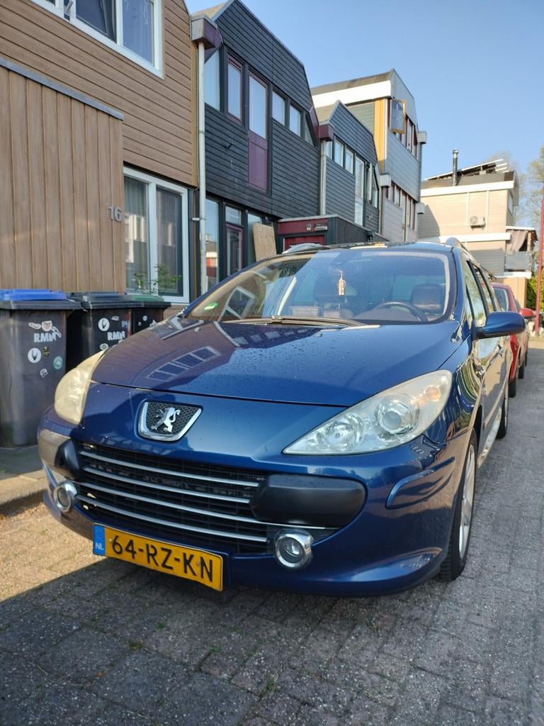 Peugeot 307 2.0 16V SW 2005 Blauw 7 personen Panoramadak, Auto's, 730 kg, Zwart, 4 cilinders, Blauw