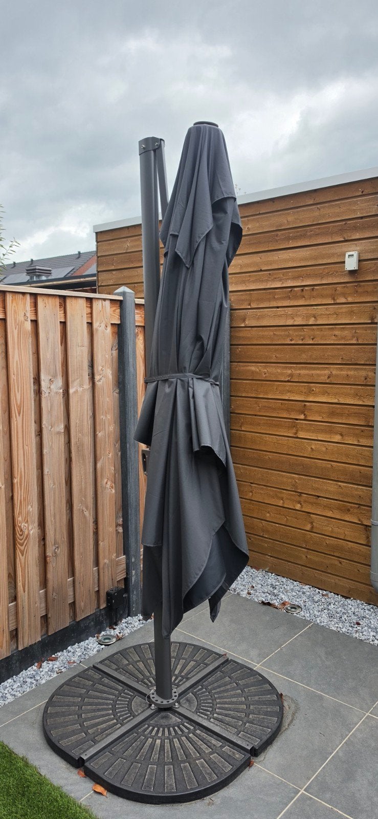 IKEA Seglarö parasol - Slechts 2 maanden gebruikt!, Tuin en Terras, Ophalen, Verstelbaar, 2 tot 3 meter, Zweefparasol