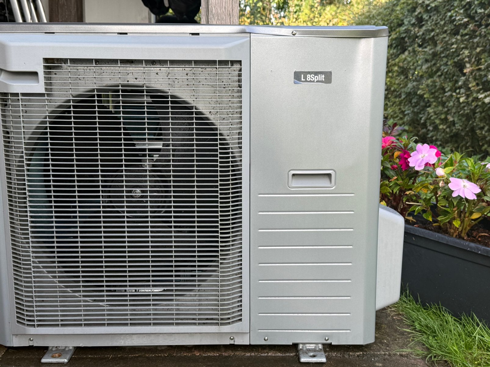 Te koop: Alpha Innotec L 8Split Buitenunit Warmtepomp, Ophalen, Gebruikt, Overige typen