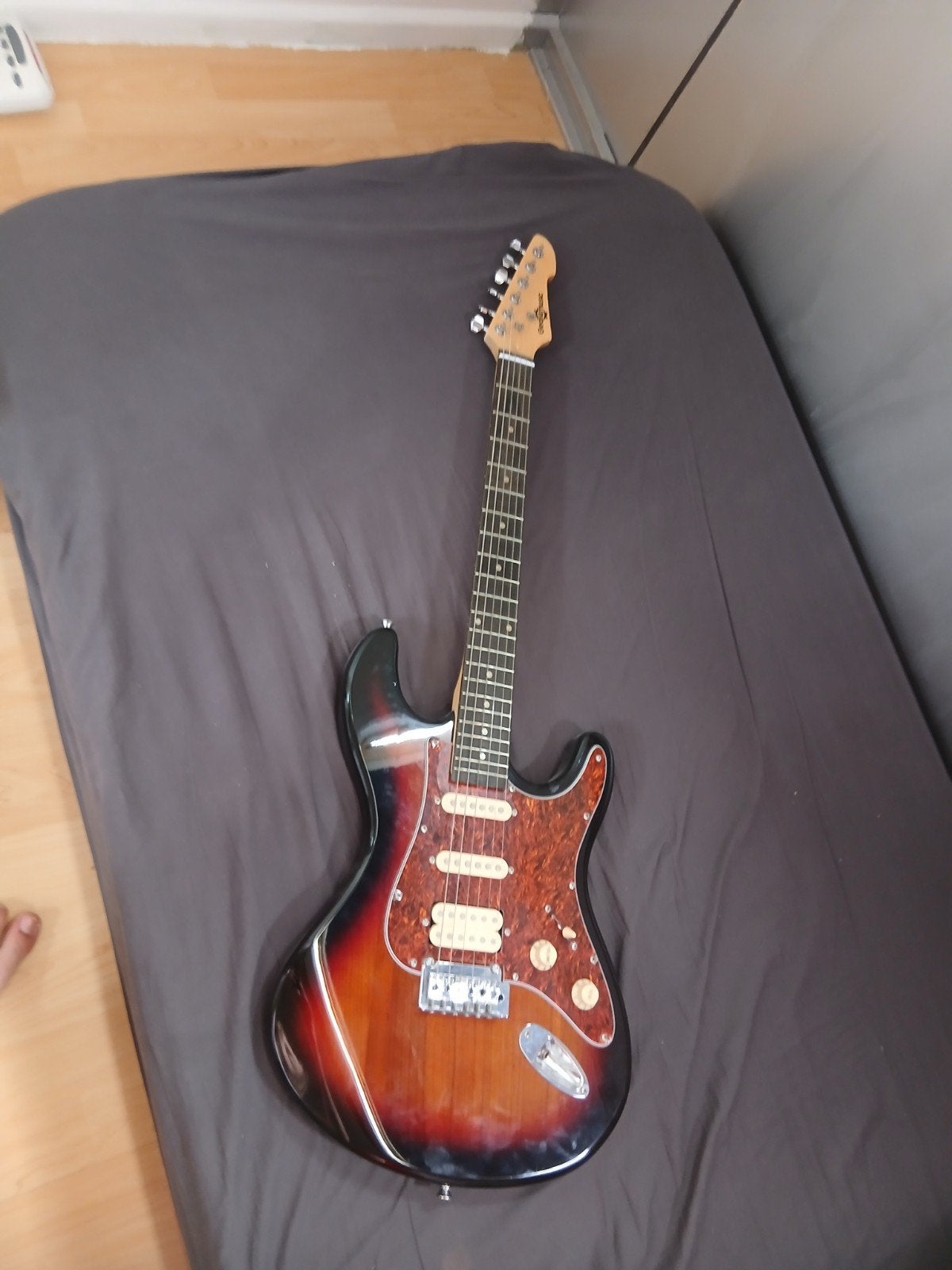 Elektrische gitaar - Gear4Music, Muziek en Instrumenten, Snaarinstrumenten | Gitaren | Elektrisch, Ophalen, Gebruikt, Solid body