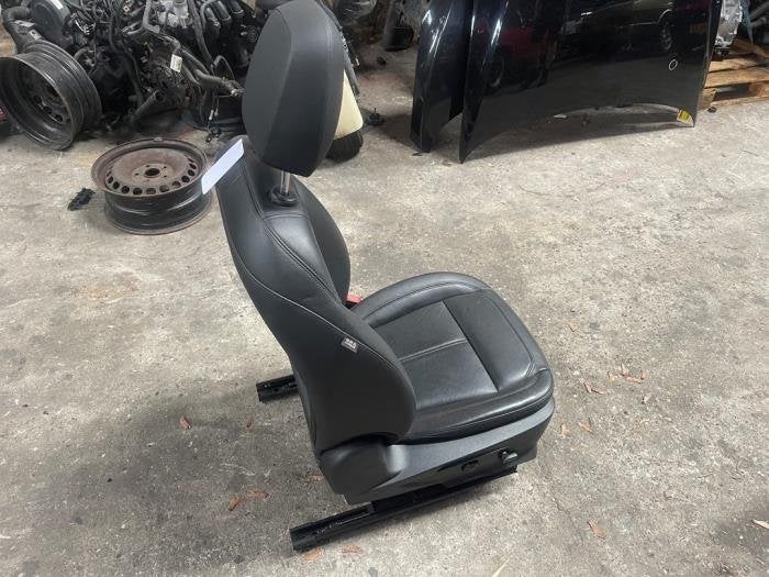 Stoel rechts van een Alfa Romeo Giulia, Gebruikt, -, Verzenden, -