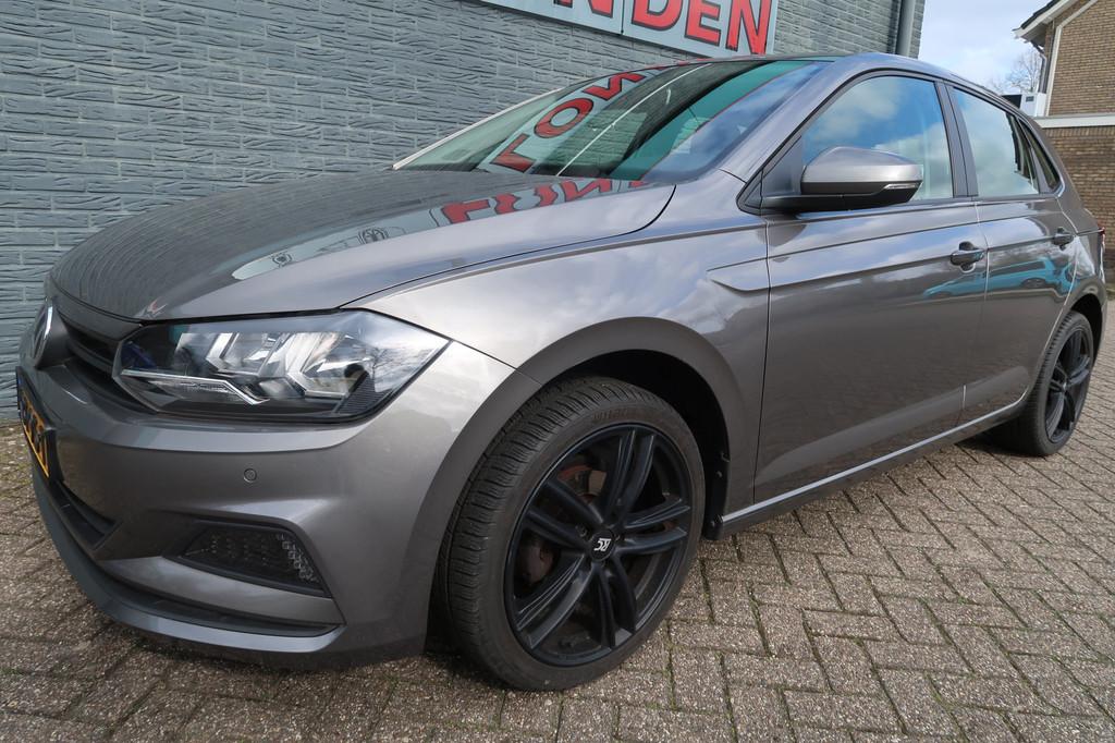 Volkswagen Polo 1.0 MPI Comfortline Business nette en goed o, 12 maanden, Stof, Gebruikt, 82 pk