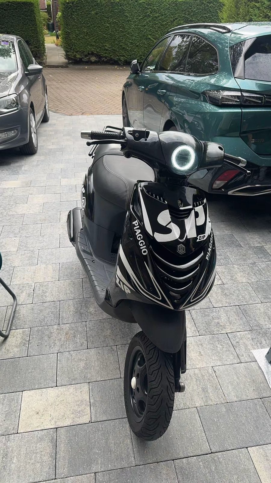 Zip 180 lc vers!, Ophalen, Zo goed als nieuw, Benzine, Zip