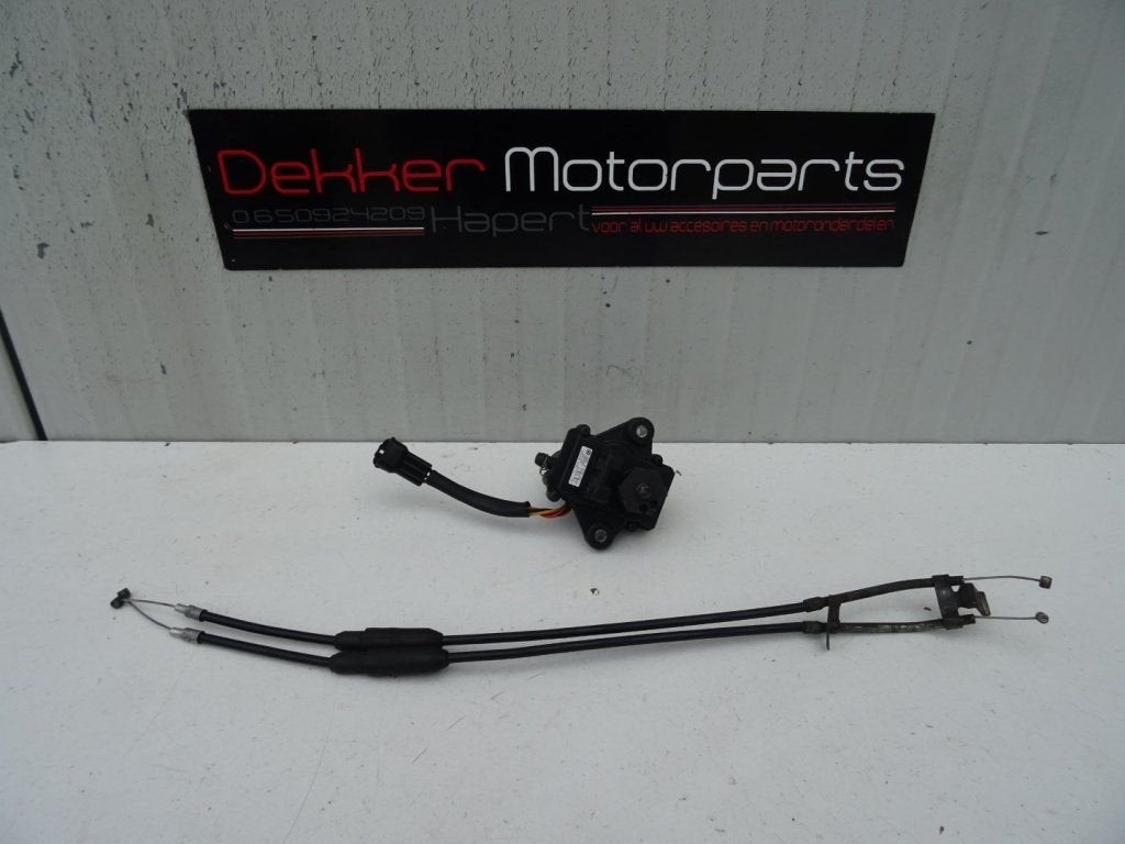 Servo Motor + Kabels Ducati 848 / 1098 / 1198 2007-2012, Gebruikt, -, -, Ophalen of Verzenden