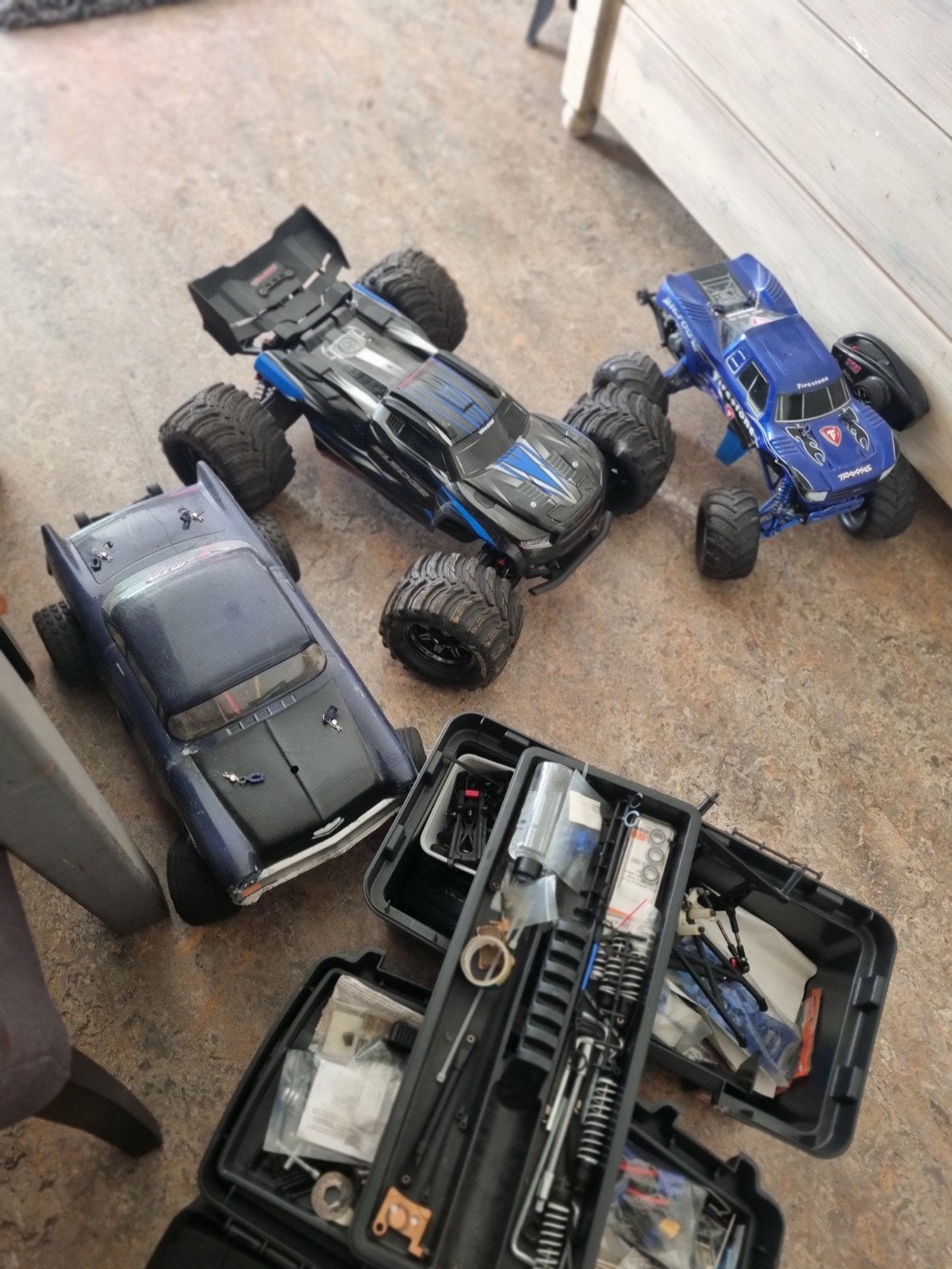 3 traxxas auto.s einde hobby, Ophalen of Verzenden, Zo goed als nieuw, Auto offroad
