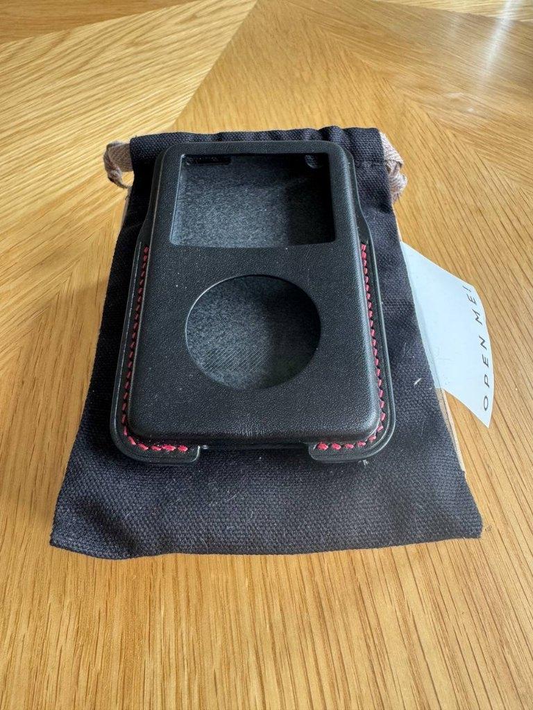 Handmade Leather Case for iPod Classic 5-7 (Thick), Audio, Tv en Foto, Mp3-spelers | Apple iPod, Classic, Zwart, Nieuw, Minder dan 2 GB