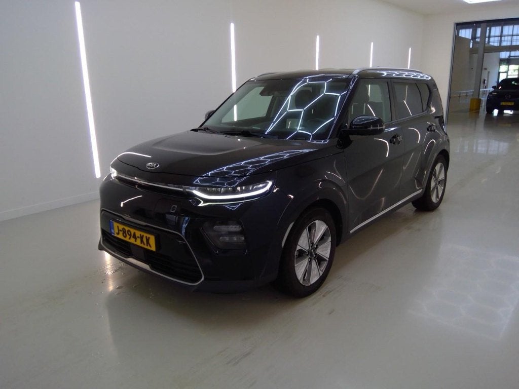 Kia e-Soul ExecutiveLine | 64kwh | Trekhaak | BTW, Auto's, 1657 kg, Zwart, 630 min, 180 kWh