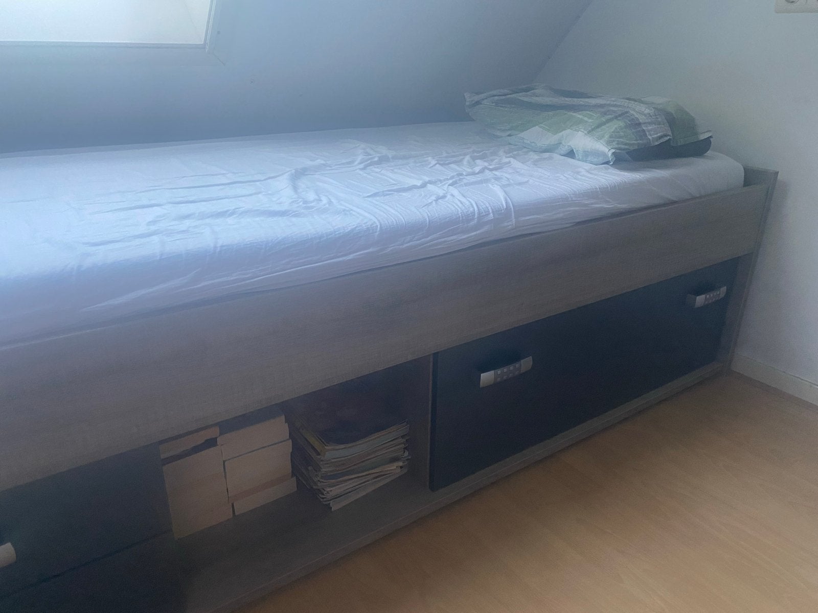 Jongensbed antraciet (incl. lattenbodem), Ophalen