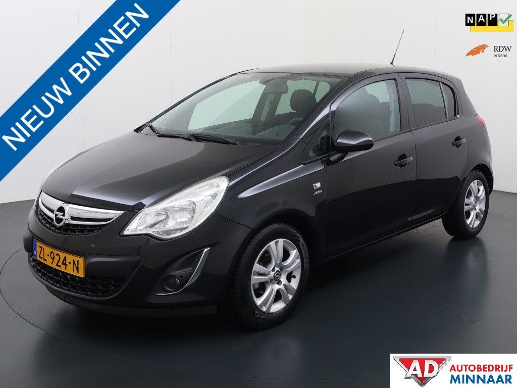 Opel Corsa 1.4-16V Berlin (bj 2013), Auto's, Voorwielaandrijving, Euro 5, Gebruikt, 1398 cc