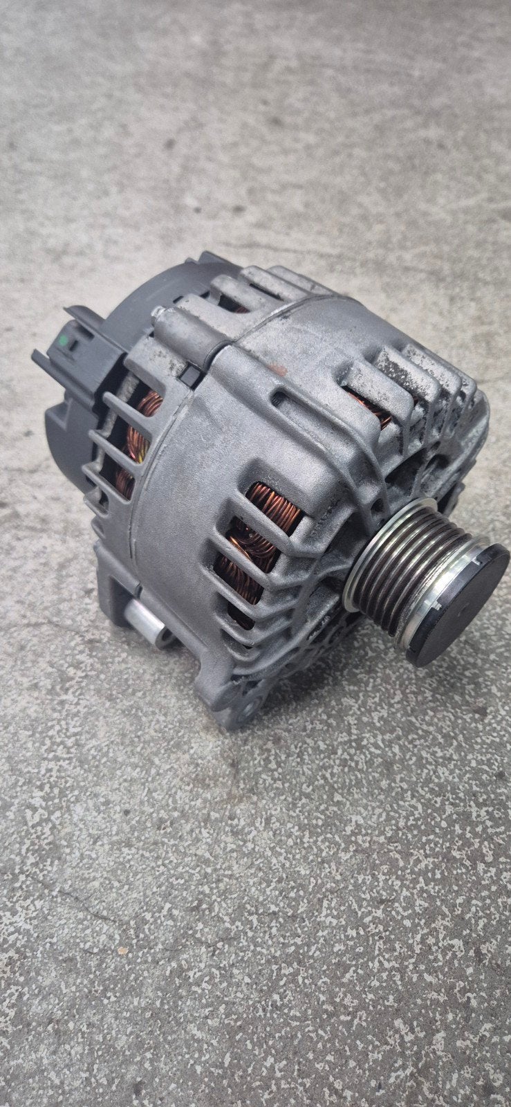 VAG Dynamo 140A - Onderdeelnummer 03C 903 025 D, Ophalen of Verzenden, Gebruikt, Seat