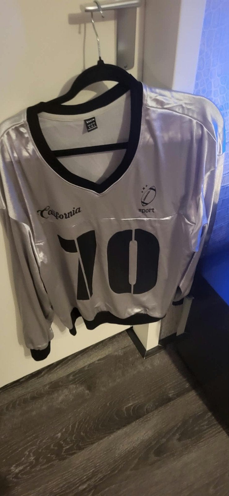 zilveren trui heel leuk maat Xl, Kleding | Dames, Truien en Vesten, Ophalen of Verzenden, Zo goed als nieuw, Maat 46/48 (XL) of groter