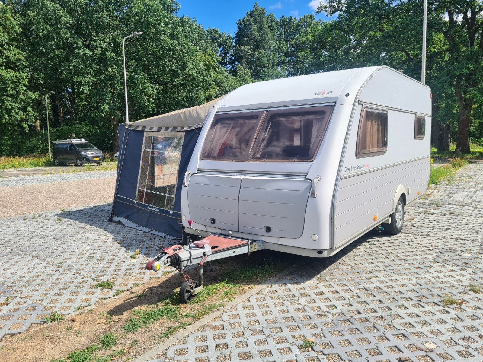 Kip Grey Line Special 44 EKL bj2005 voortent en mover, Particulier