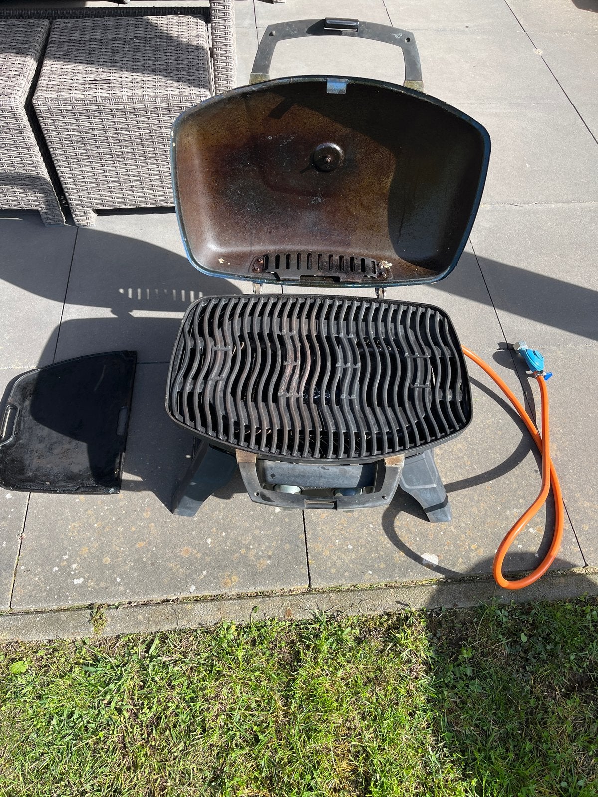Napoleon gasbarbeque: Ideaal voor camping of thuis, Ophalen, Gebruikt