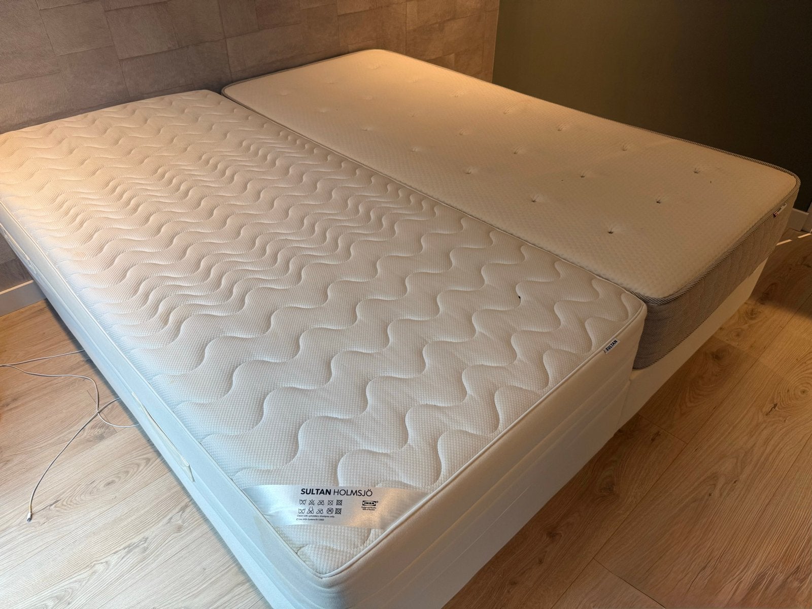 IKEA Boxspring (vandaag ophalen), Ophalen, Gebruikt, Wit, Tweepersoons