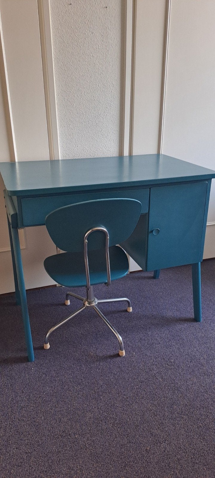 Leuk blauw bureau met lade en kastje, Ophalen, Met lades, Gebruikt, Kinderbureau