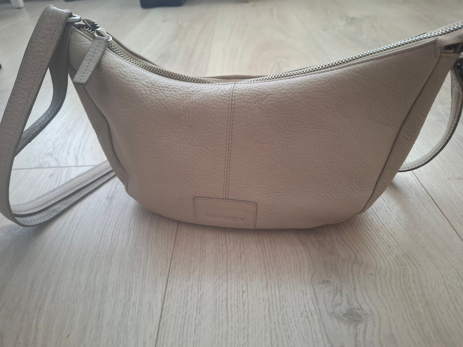 Burkely schoudertasje - Beige leer, Ophalen of Verzenden, Zo goed als nieuw, Beige, Schoudertasje
