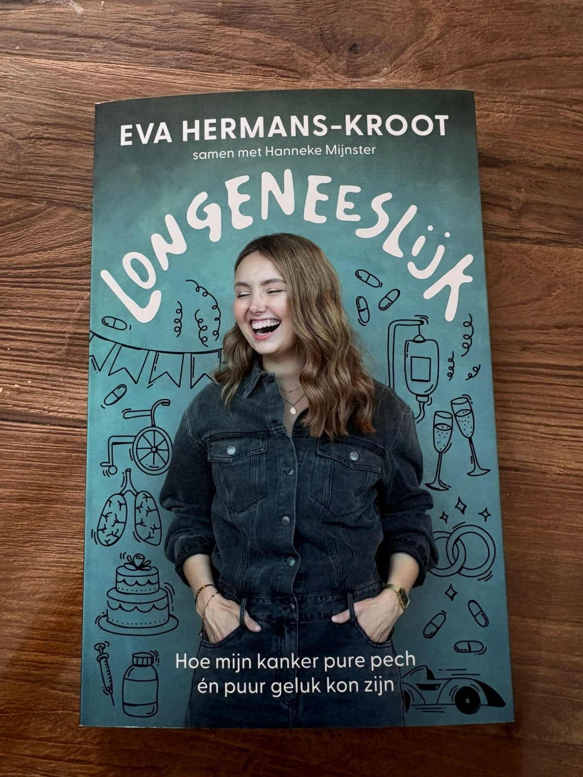 Te koop boek Eva Hermans- Kroot Longeneeslijk, Boeken, Literatuur, Ophalen of Verzenden, Nieuw, Nederland