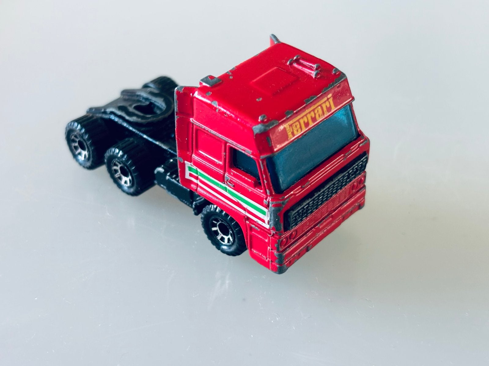Matchbox DAF 3300 Space Cab Ferrari Truck, Overige merken, Gebruikt, 1:50 of kleiner, Ophalen of Verzenden