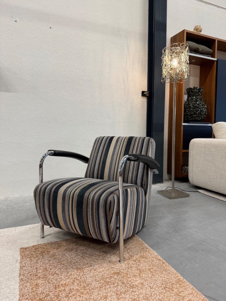 Als nieuw Leolux Scylla Fauteuil blauw stof Design stoel, Leolux, Info@leolux.nl, 75 tot 100 cm, Ophalen of Verzenden