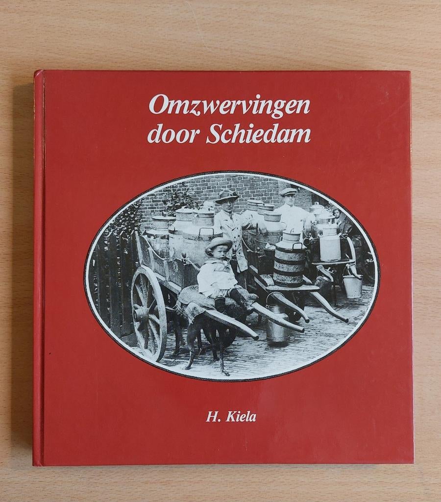 Omzwervingen door Schiedam, Ophalen of Verzenden, Zo goed als nieuw