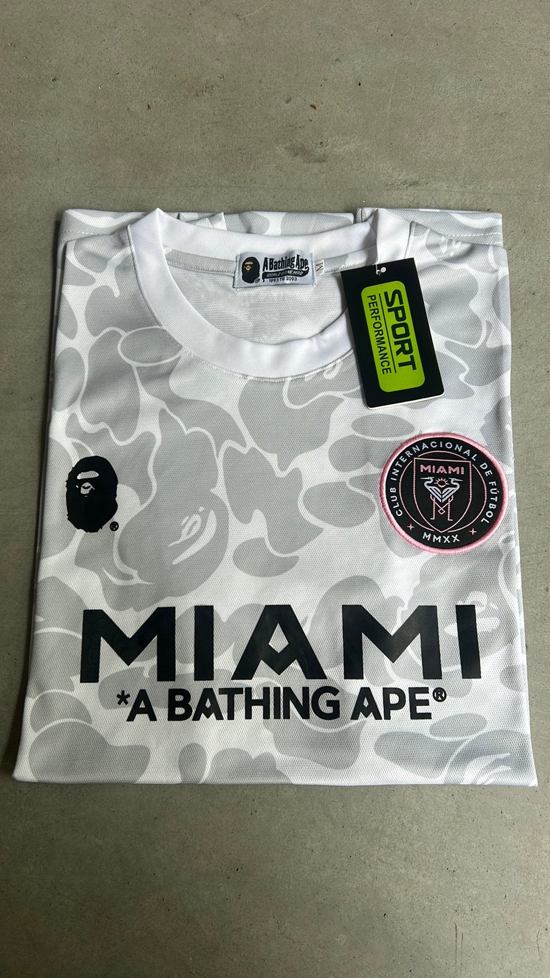 BAPE x Inter Miami Shirt, Ophalen of Verzenden, Nieuw