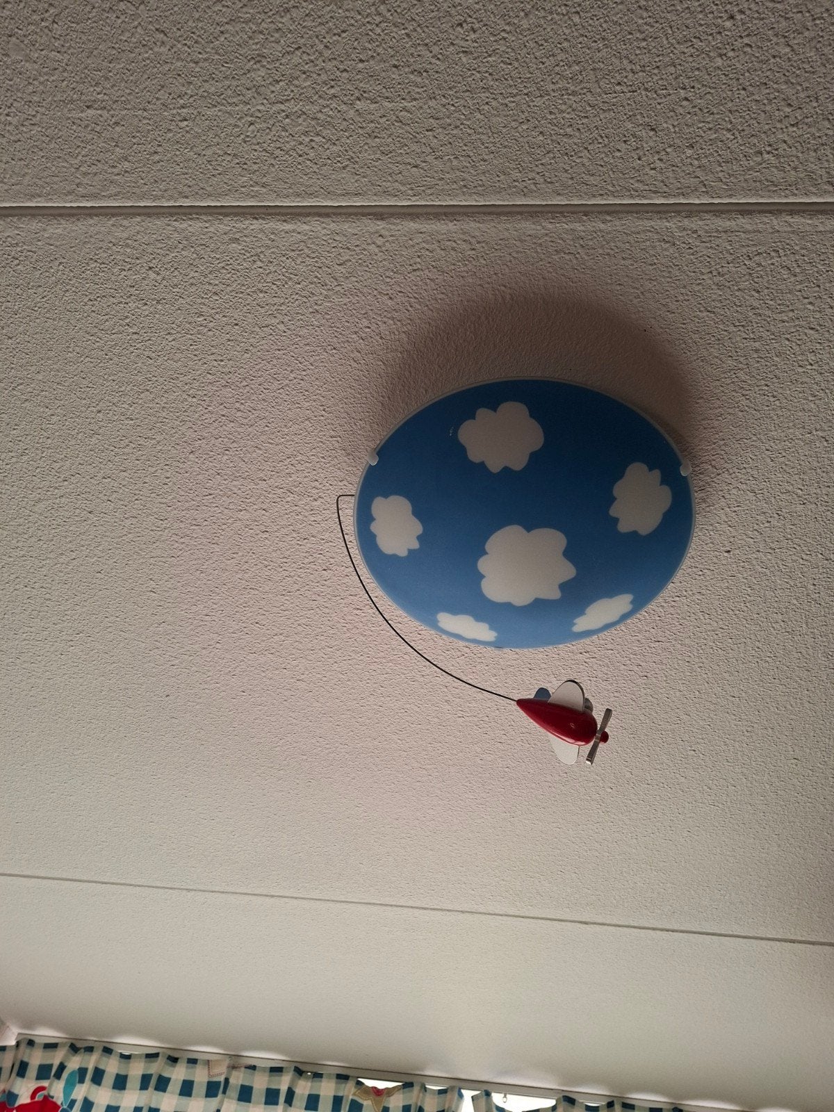 Plafondlamp vliegtuigje met wolken - Kinderkamer, Gebruikt, Overige merken, Ophalen of Verzenden, Lamp
