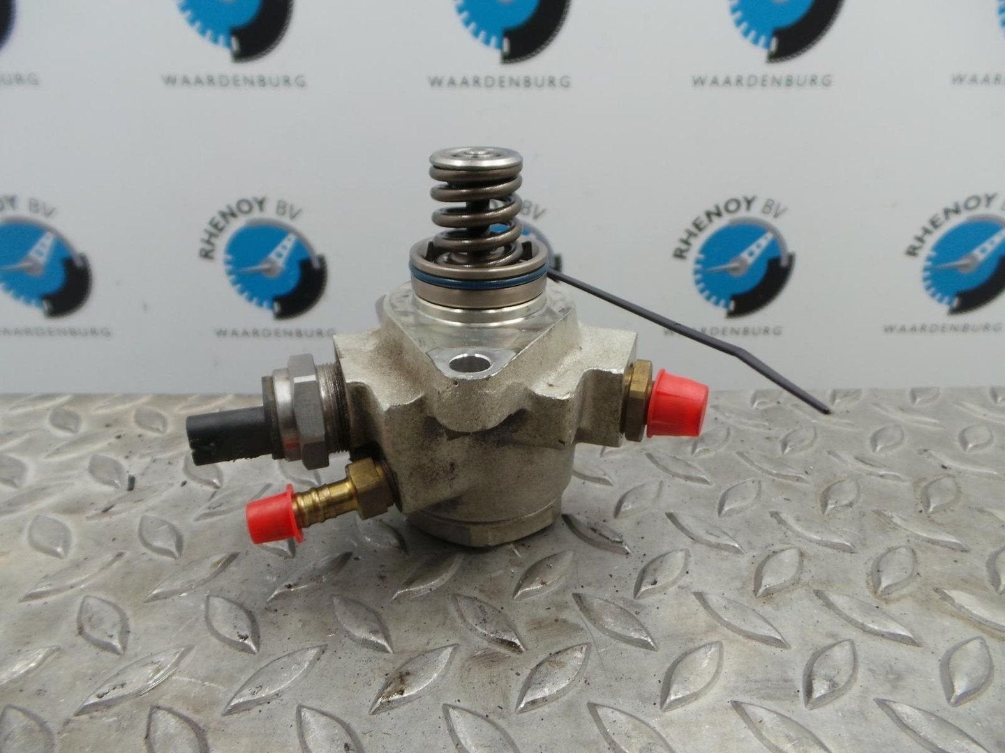 VOLKSWAGEN GOLF BRANDSTOF POMP VOOR DE INJECTOR 2014, Ophalen of Verzenden, Gebruikt, ARN erkend