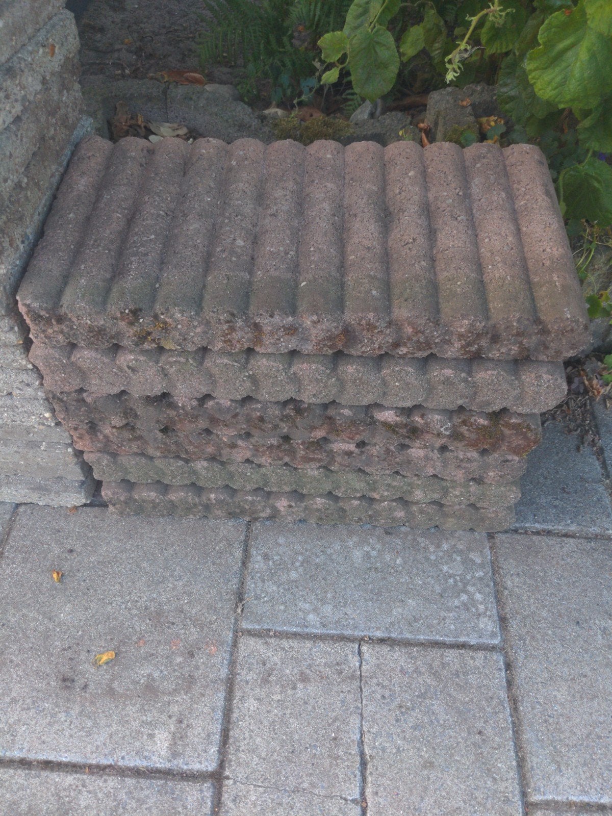 Opsluitbanden rood 50x25x5 - 13,5 stuks gratis af te halen, Ophalen, Gebruikt, Overige typen, Minder dan 5 m²
