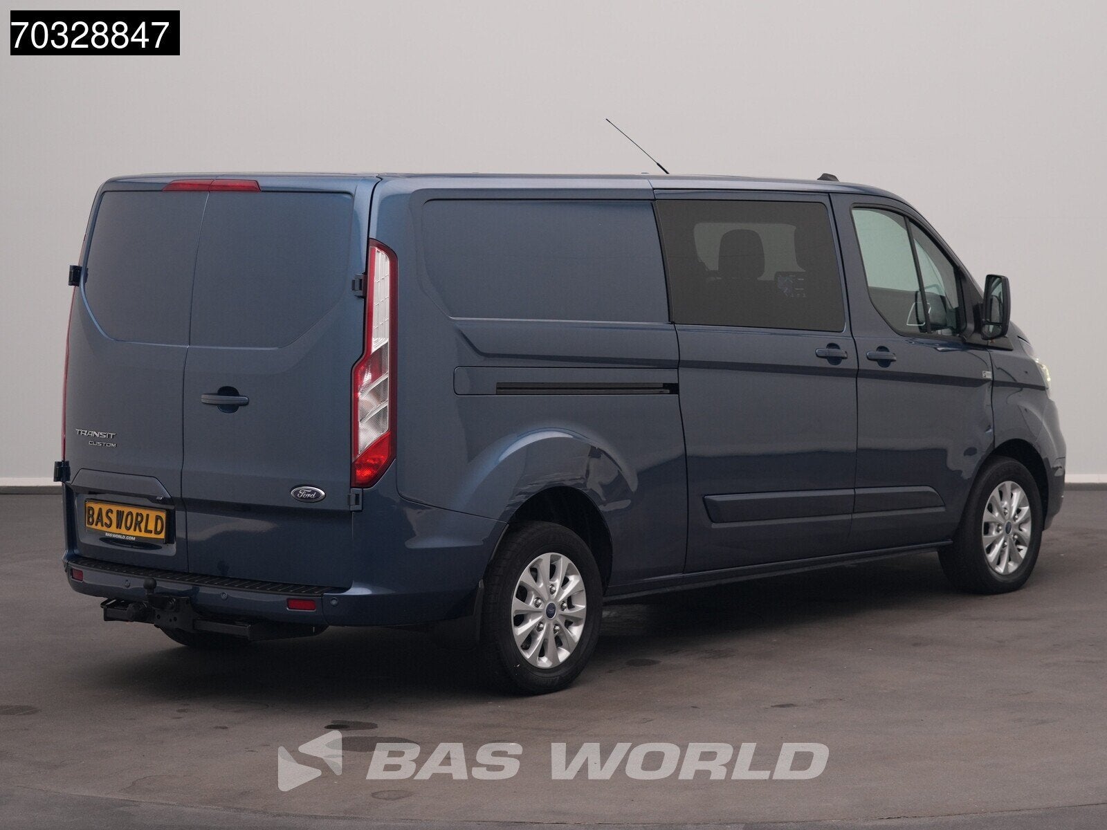 Ford Transit Custom 130PK Dubbel Cabine Limited 2x Schuifdeu, Stof, Euro 6, 4 cilinders, Bedrijf