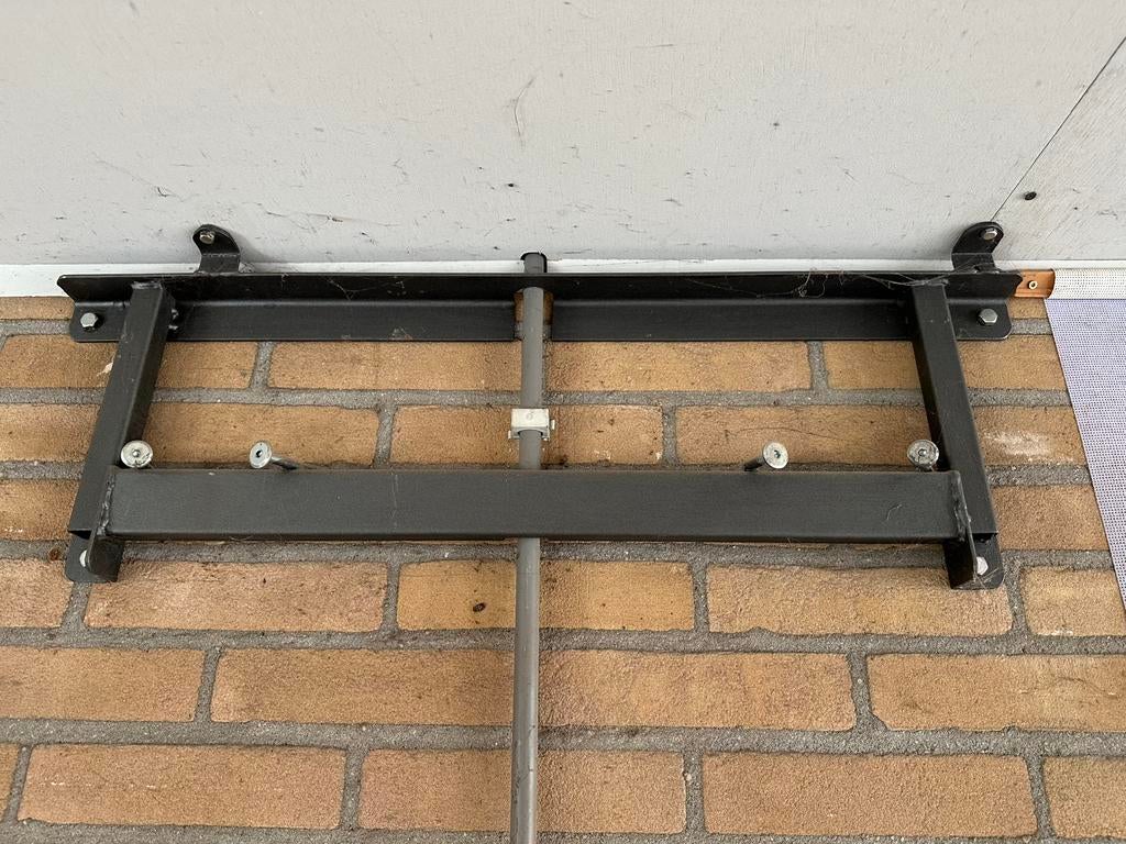 Ophangbeugel voor motolug aanhanger rijgoot muurbeugel, Ophalen of Verzenden, Gebruikt