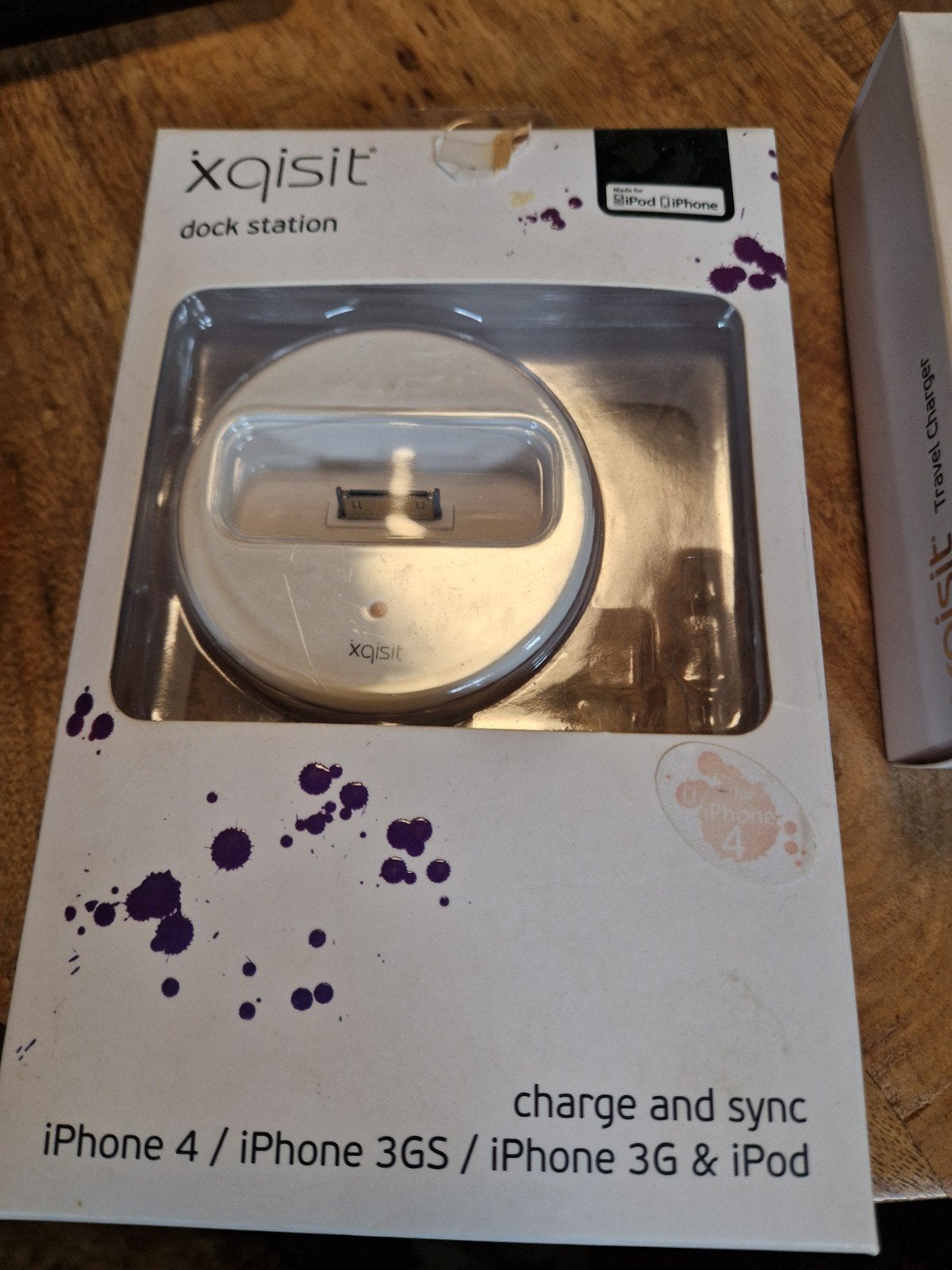 Xqisit Dock Station, Reislader & Autolader voor Apple app, Oplaadstation, Nieuw, Ophalen of Verzenden, Apple