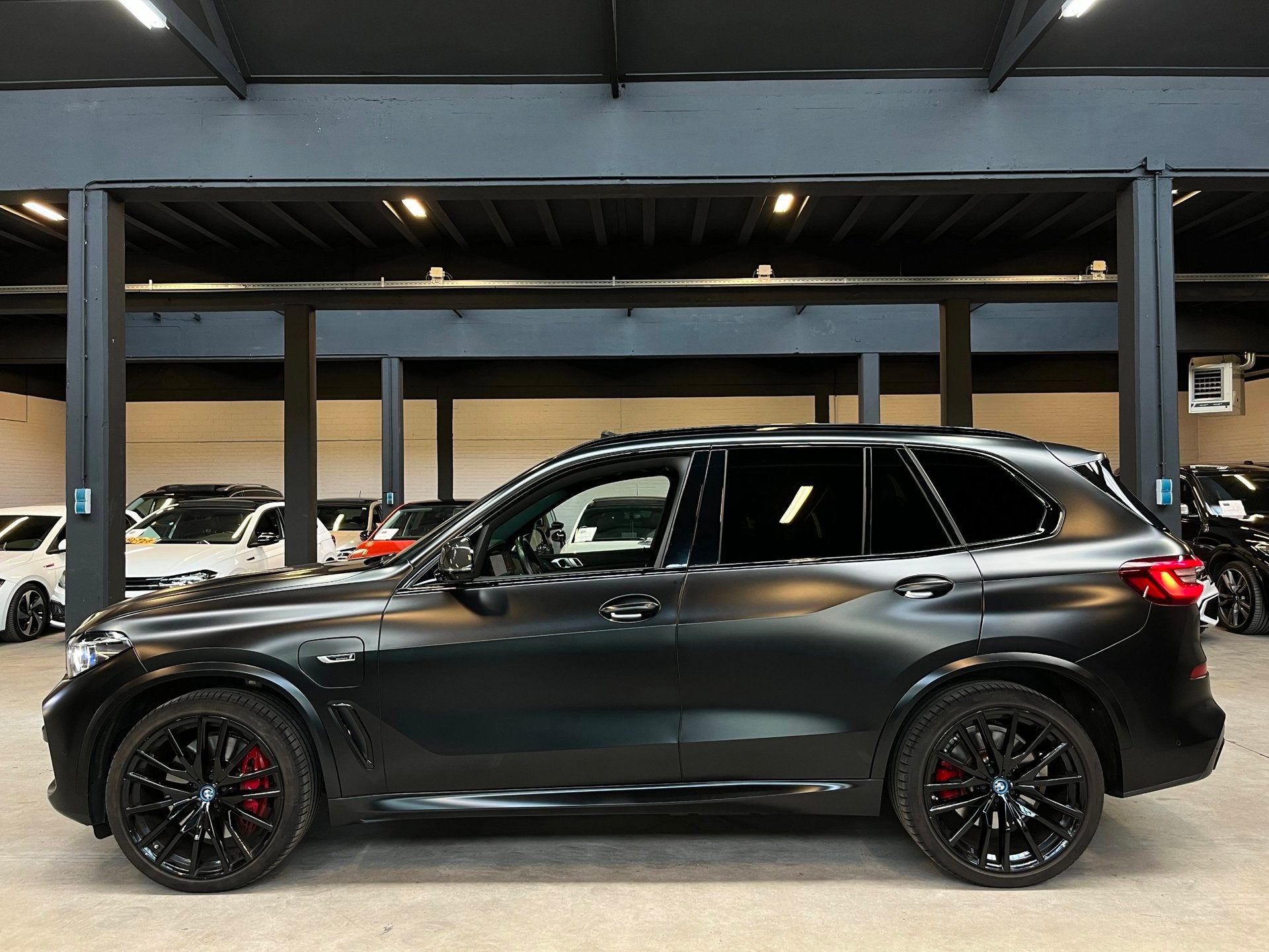 BMW X5 XDrive45e High Executive Carbon/M-pakket/Pano/Skyloun, Auto's, BMW, Gebruikt, Zwart, Vierwielaandrijving, Hybride Elektrisch/Benzine