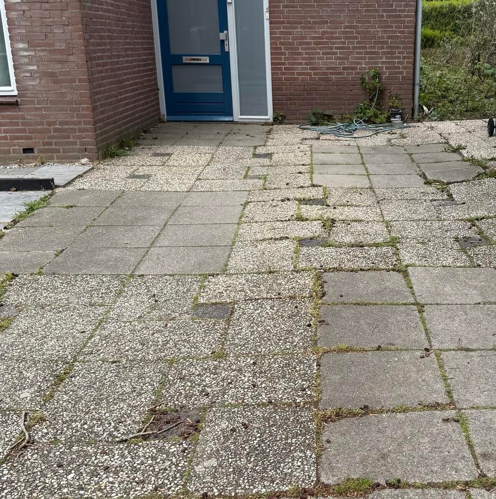 Gratis tegels ophalen in Nijkerk, Tuin en Terras, Ophalen of Verzenden, Zo goed als nieuw, 10 m² of meer, Beton