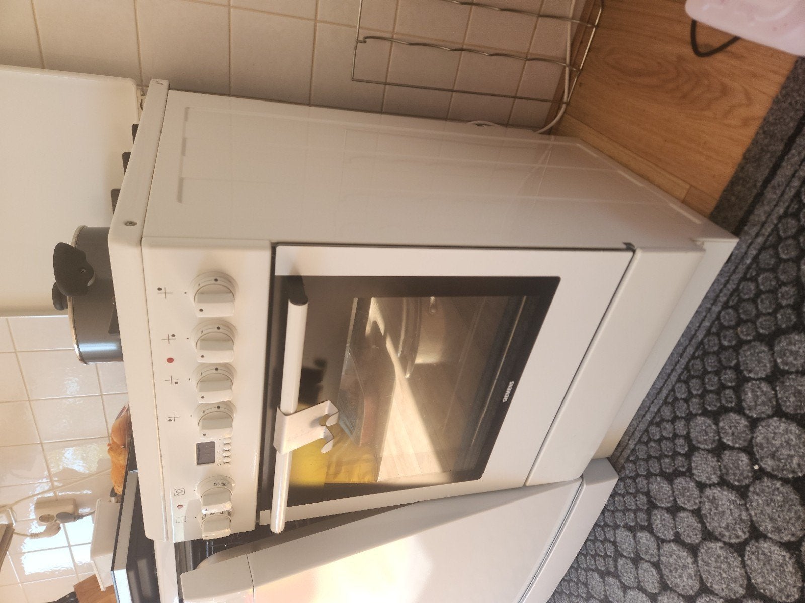 Vrijstaand gasfornuis met oven - zo goed als nieuw, Hete lucht, Zo goed als nieuw, Energieklasse A of zuiniger, Gas