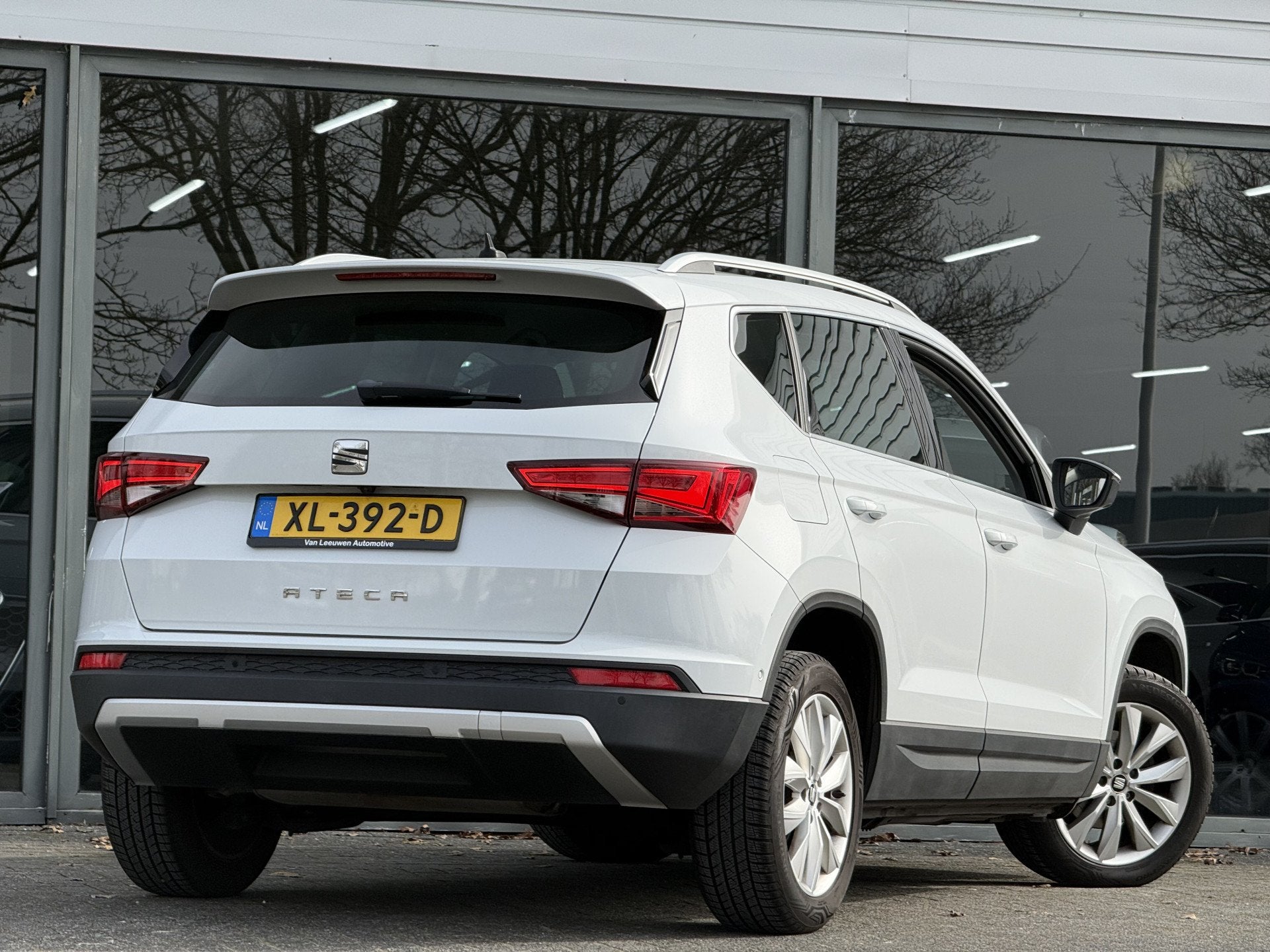 SEAT Ateca 1.0 EcoTSI Style Business Intense | RIJKLAAR | Vi, Auto's, Voorwielaandrijving, Stof, Gebruikt, Wit