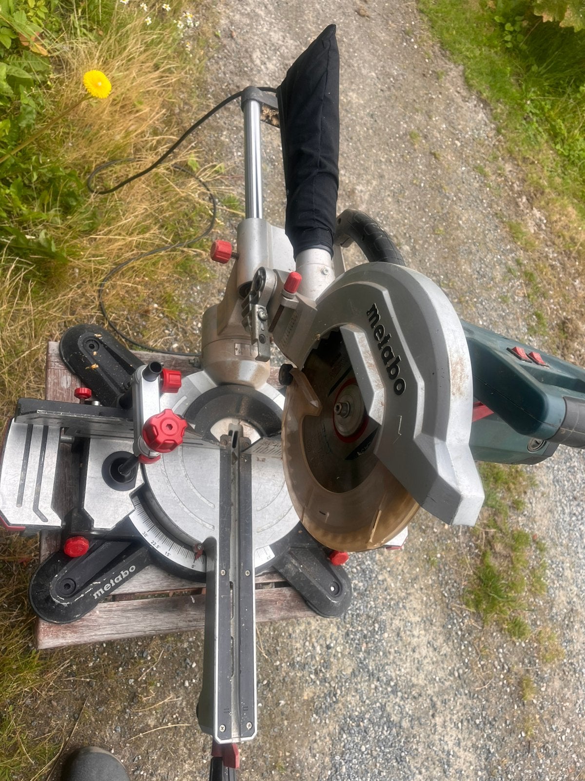 Metabo KGS 254 M afkortzaag, Doe-het-zelf en Verbouw, Gebruikt, Ophalen of Verzenden, Afkortzaag, 30 tot 70 mm